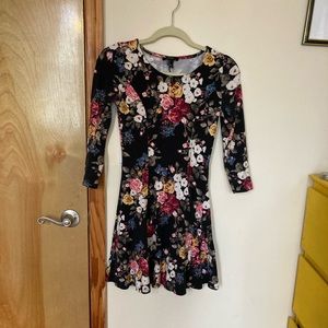 Forever 21 Flower Long Sleeve Cotton Minidress